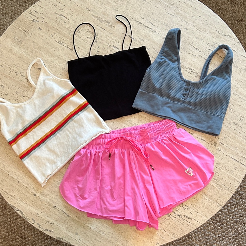 Tank top and shorts 
Bundle